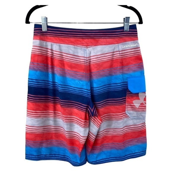 Under Armour Men's Swim Trunks Board Shorts Red Blue Gray Size 28 Loose Fit - Picture 7 of 9